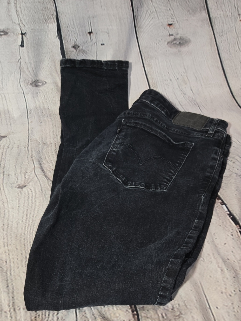 Levi's Women's Skinny Jeans in Washed Black
